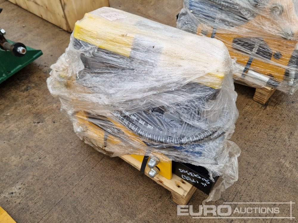 Unused Hydraulic Breaker to suit Mini Excavator - Hydraulische hamer: afbeelding 2 Unused Hydraulic Breaker to suit Mini Excavator - Hydraulische hamer: afbeelding 2