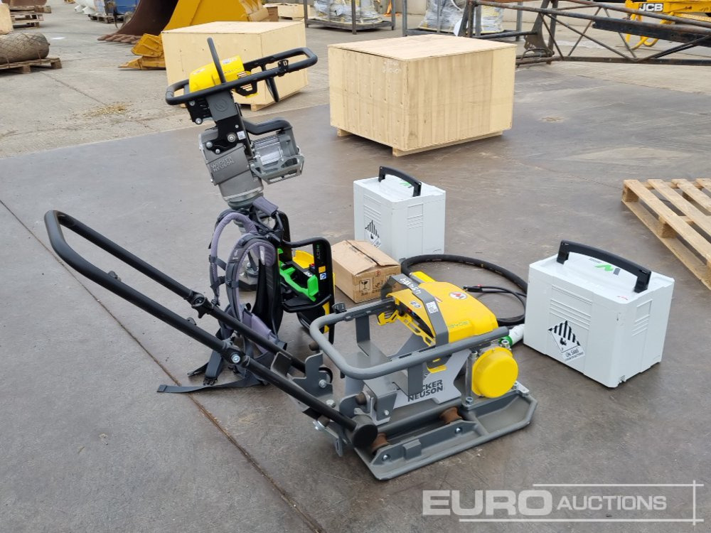 Unused Wacker Neuson Pallet of Battery Equipment AS50e Trench Compactor, AP1840e Compaction Plate, ACBe Backpack Vibrating Concrete Poker, Charger, BoB5 & BoB14 Battery - Asfaltmachine: afbeelding 5 Unused Wacker Neuson Pallet of Battery Equipment AS50e Trench Compactor, AP1840e Compaction Plate, ACBe Backpack Vibrating Concrete Poker, Charger, BoB5 & BoB14 Battery - Asfaltmachine: afbeelding 5