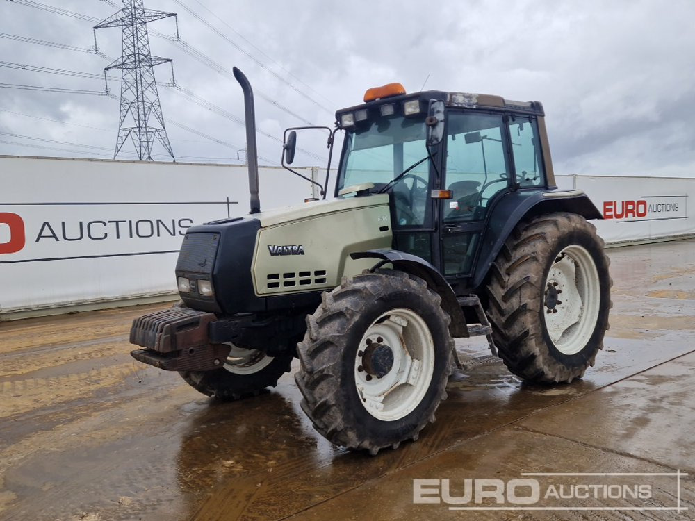 Valtra 6400 - Tractor: afbeelding 1 Valtra 6400 - Tractor: afbeelding 1