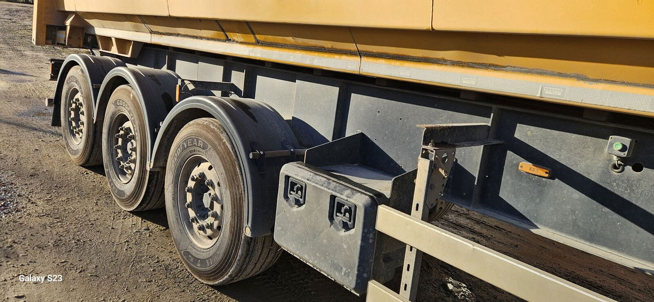 Wilco Wilcox - Kipper oplegger: afbeelding 5 Wilco Wilcox - Kipper oplegger: afbeelding 5