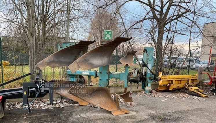 Aratro usato Nuova Comas - Ploeg: afbeelding 1 Aratro usato Nuova Comas - Ploeg: afbeelding 1