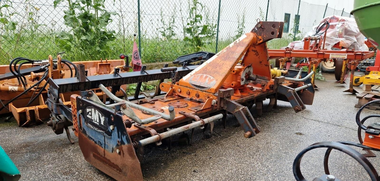Erpice rotante usato Emy Elenfer 250 - Grondfrees: afbeelding 4 Erpice rotante usato Emy Elenfer 250 - Grondfrees: afbeelding 4