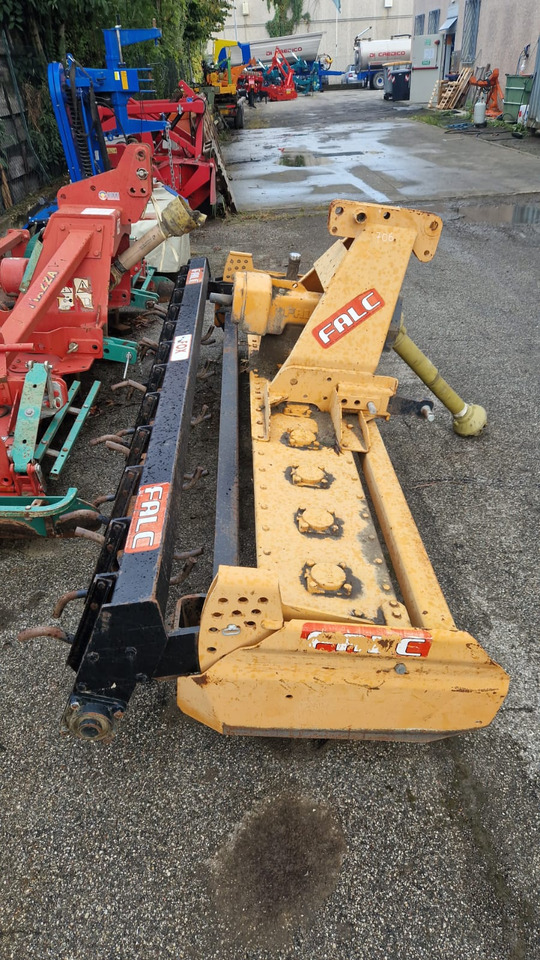 Erpice rotante usato Falc 3 metri - Rotorkopeg: afbeelding 2 Erpice rotante usato Falc 3 metri - Rotorkopeg: afbeelding 2