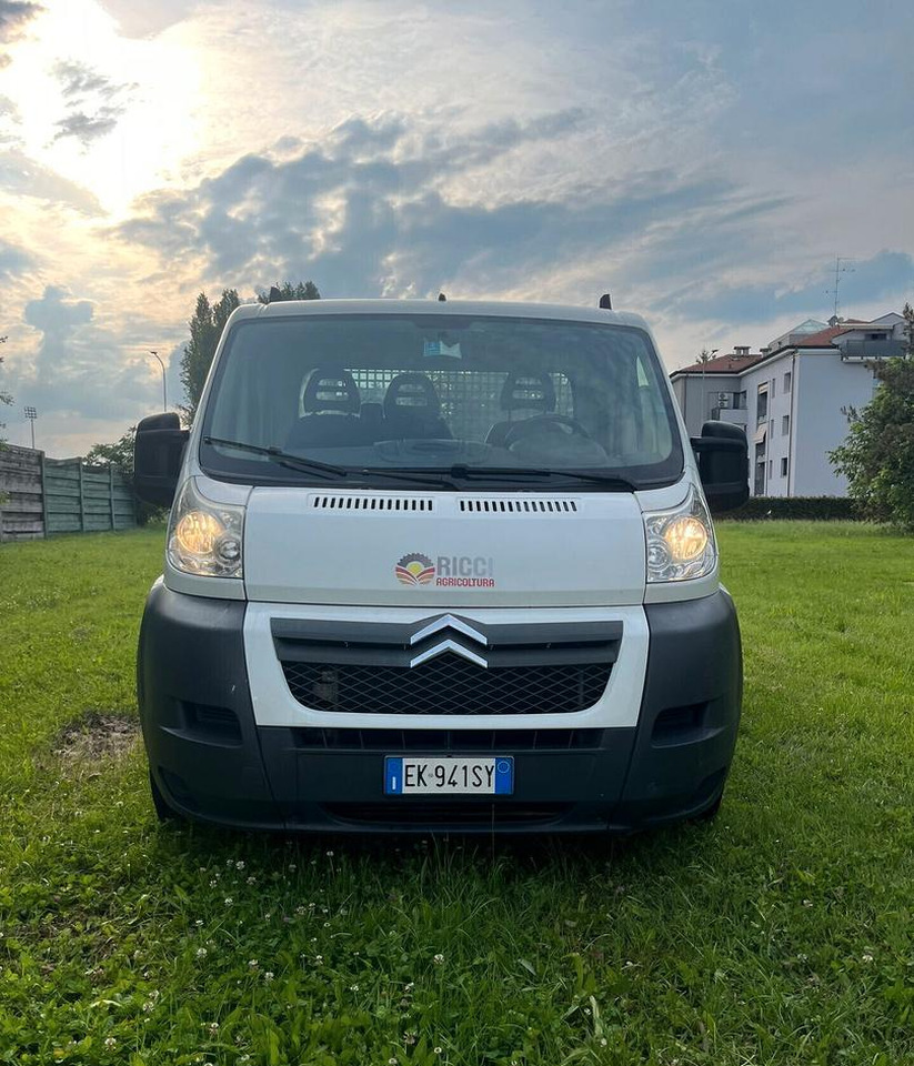 Furgone Cassonato Citroen Jumper - Bestelwagen open laadbak: afbeelding 2 Furgone Cassonato Citroen Jumper - Bestelwagen open laadbak: afbeelding 2