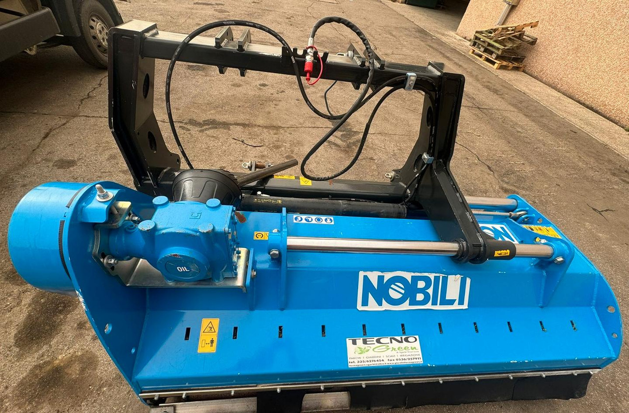 Nobili trincia laterale usata BVL 2000 - Verstek klepelmaaier: afbeelding 4 Nobili trincia laterale usata BVL 2000 - Verstek klepelmaaier: afbeelding 4
