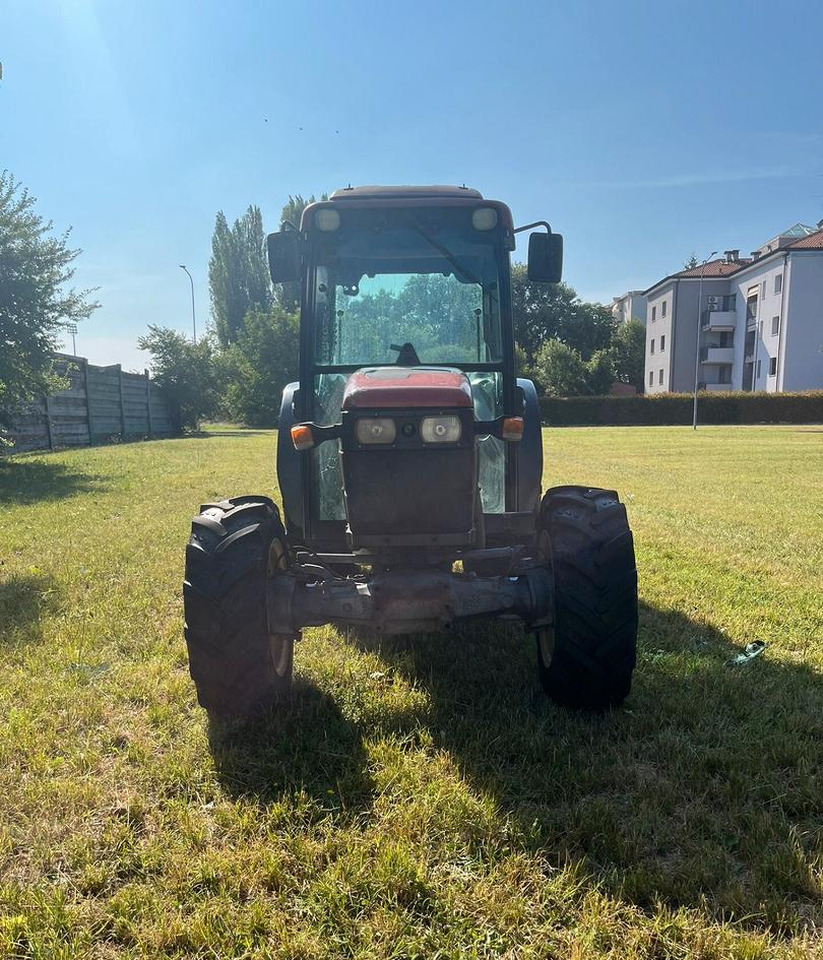 Trattore usato New Holland TNF90 - Tractor: afbeelding 2 Trattore usato New Holland TNF90 - Tractor: afbeelding 2