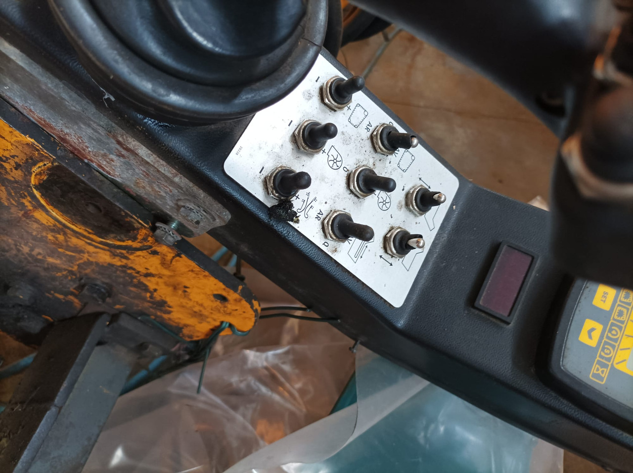 Vendemmiatrice usata Grégoire G60I - Wijnoogstmachine: afbeelding 5 Vendemmiatrice usata Grégoire G60I - Wijnoogstmachine: afbeelding 5