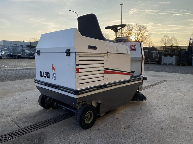 Dulevo 75 EH, Veegmachine - Industriële veegmachine: afbeelding 5 Dulevo 75 EH, Veegmachine - Industriële veegmachine: afbeelding 5