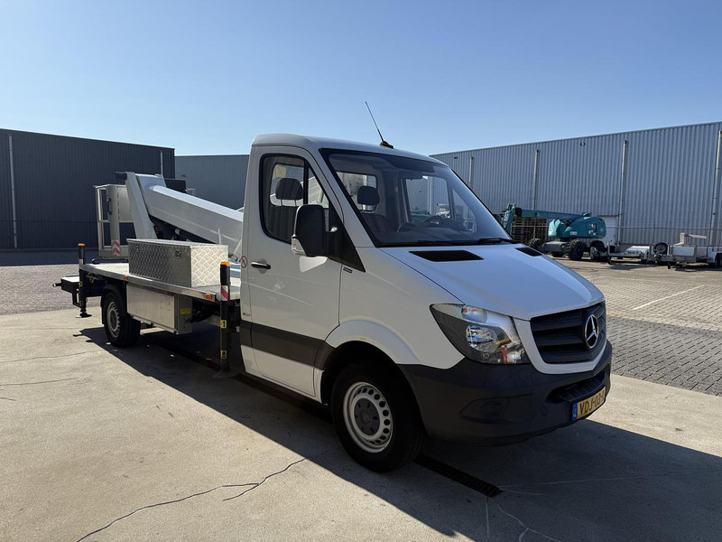 Versalift VTX-240, Auto hoogwerker - Vrachtwagen hoogwerker: afbeelding 3 Versalift VTX-240, Auto hoogwerker - Vrachtwagen hoogwerker: afbeelding 3