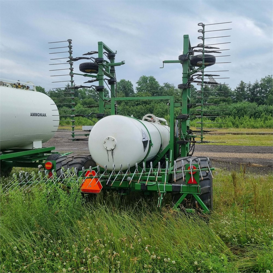 ABC 1800 / 4000 liter - Getrokken veldspuit: afbeelding 4 ABC 1800 / 4000 liter - Getrokken veldspuit: afbeelding 4