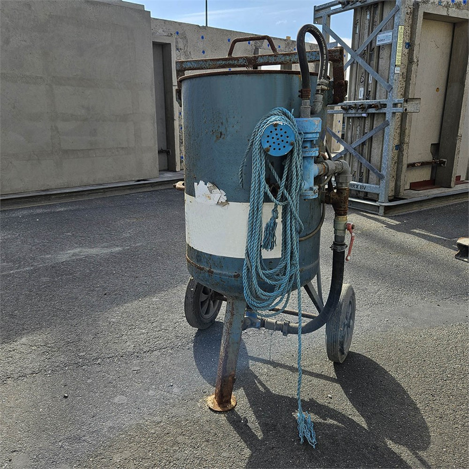 ABC German Blast - Werktuigmachine: afbeelding 2 ABC German Blast - Werktuigmachine: afbeelding 2