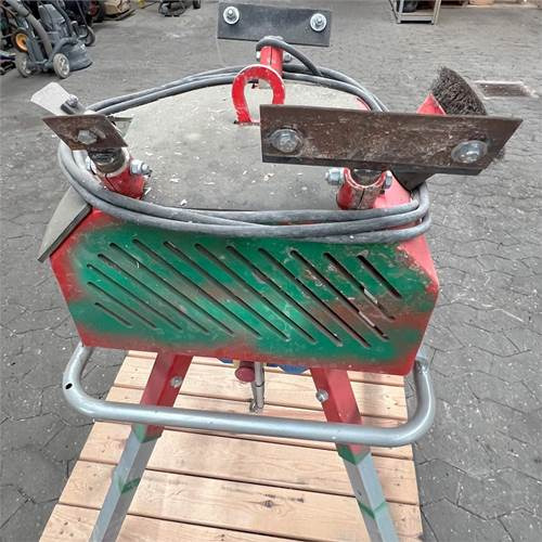 ABC Puliscimattoni - Asfaltmachine: afbeelding 2 ABC Puliscimattoni - Asfaltmachine: afbeelding 2