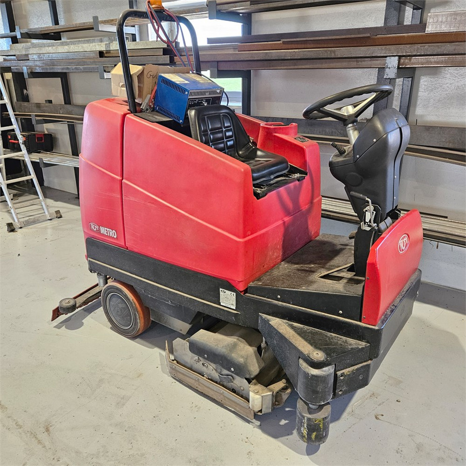 ABC RCM Metro 1102 RN Lavasciuga Scrubber - Schrobmachine: afbeelding 1 ABC RCM Metro 1102 RN Lavasciuga Scrubber - Schrobmachine: afbeelding 1