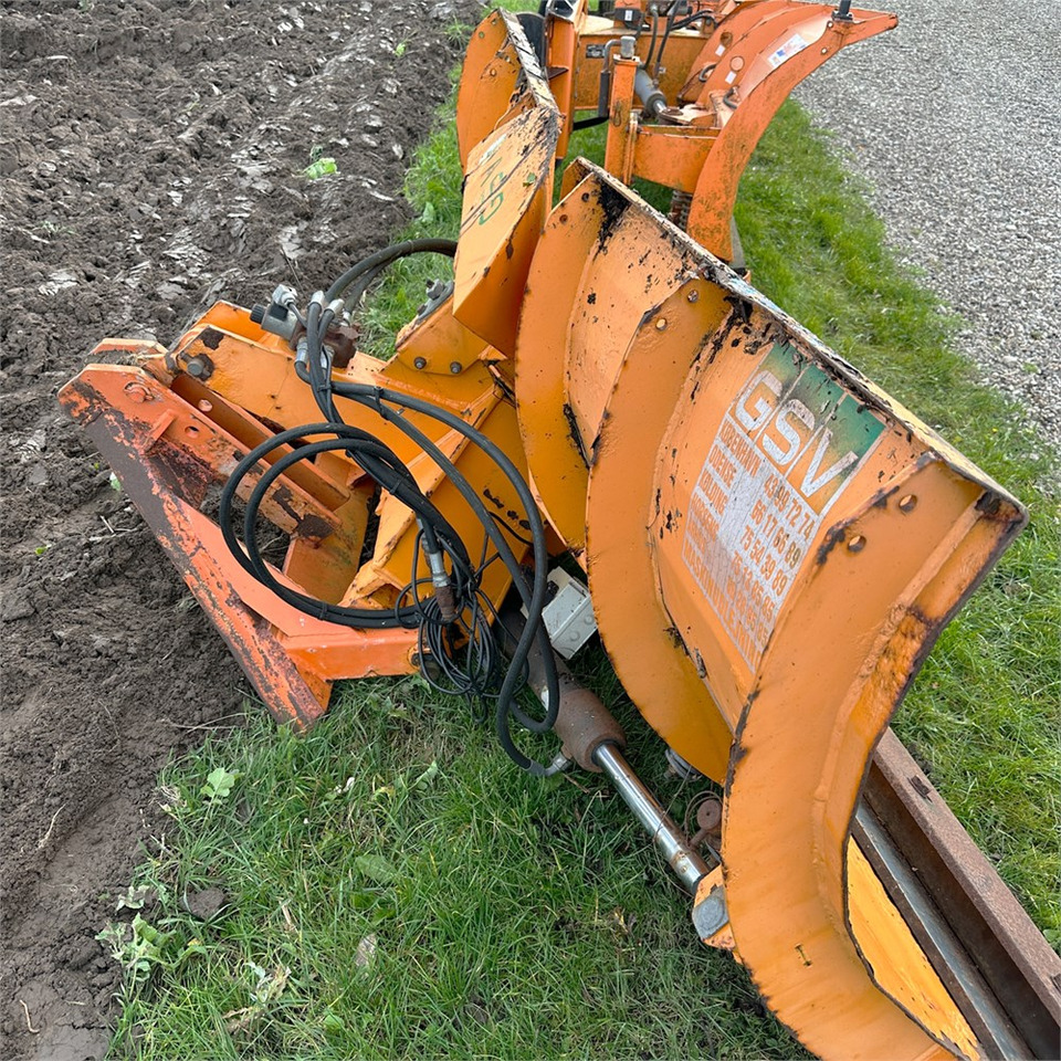 ABC Sneplov 240 cm - Zout/ Zandstrooier: afbeelding 4 ABC Sneplov 240 cm - Zout/ Zandstrooier: afbeelding 4