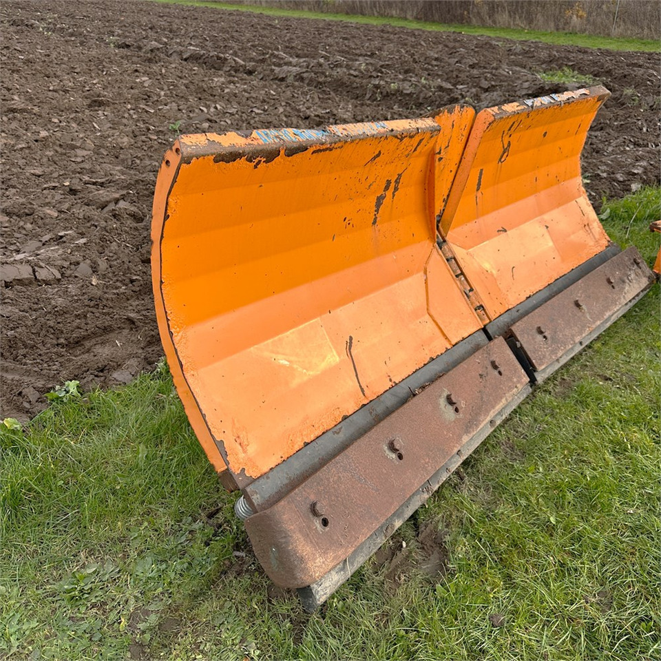 ABC Sneplov 240 cm - Zout/ Zandstrooier: afbeelding 3 ABC Sneplov 240 cm - Zout/ Zandstrooier: afbeelding 3