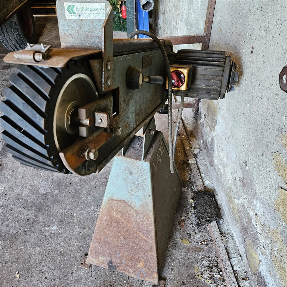 ABC Unknown - Werktuigmachine: afbeelding 2 ABC Unknown - Werktuigmachine: afbeelding 2