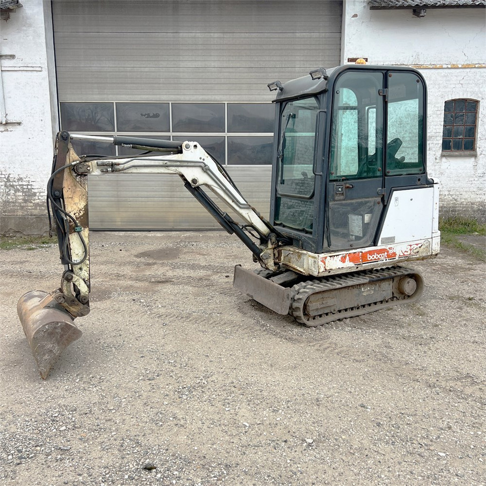 Bobcat 320 - Minigraafmachine: afbeelding 1 Bobcat 320 - Minigraafmachine: afbeelding 1