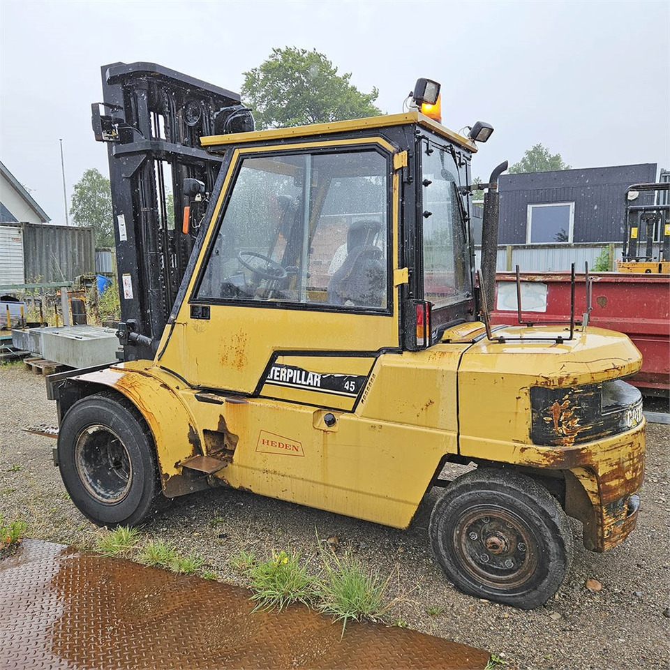 Caterpillar DP45 - Heftruck: afbeelding 3 Caterpillar DP45 - Heftruck: afbeelding 3