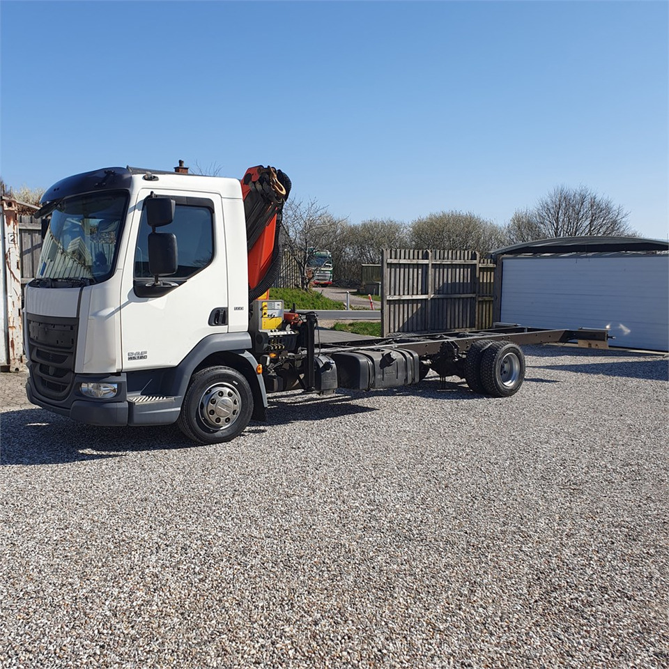 DAF 45.180 - Chassis vrachtwagen, Kraanwagen: afbeelding 2 DAF 45.180 - Chassis vrachtwagen, Kraanwagen: afbeelding 2