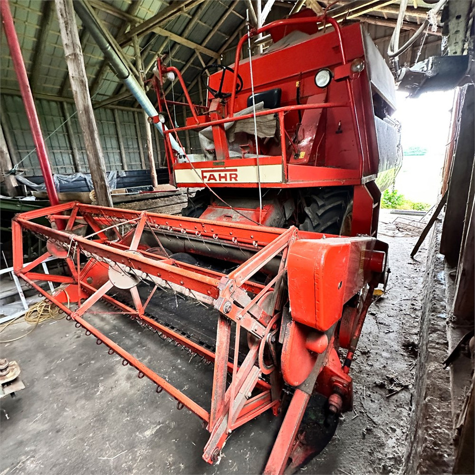 Deutz-Fahr M 750 - Oogstmachine: afbeelding 3 Deutz-Fahr M 750 - Oogstmachine: afbeelding 3