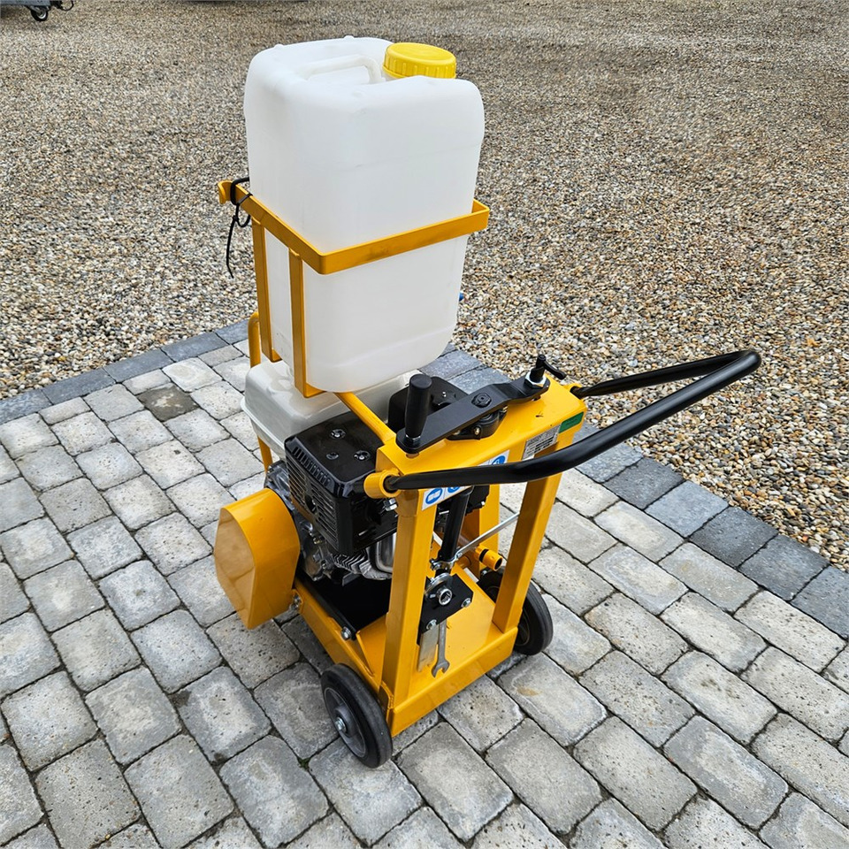 Euro Shatal CS 454M - Asfaltmachine: afbeelding 4 Euro Shatal CS 454M - Asfaltmachine: afbeelding 4