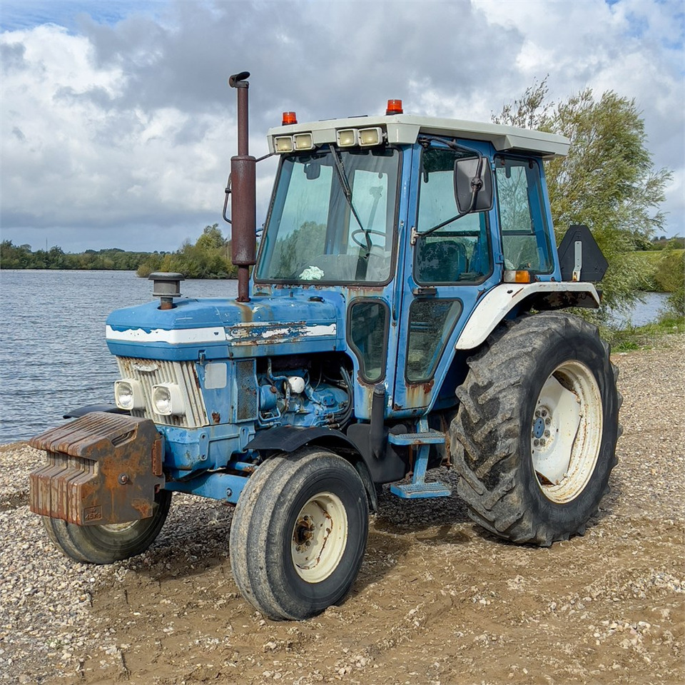 Ford 5610 - Tractor: afbeelding 1 Ford 5610 - Tractor: afbeelding 1