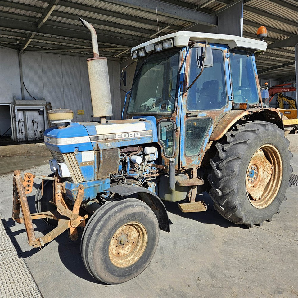 Ford 6810 - Tractor: afbeelding 1 Ford 6810 - Tractor: afbeelding 1
