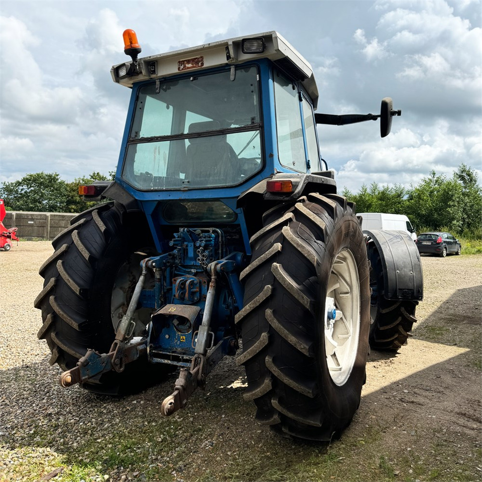 Ford 8630 - Tractor: afbeelding 4 Ford 8630 - Tractor: afbeelding 4