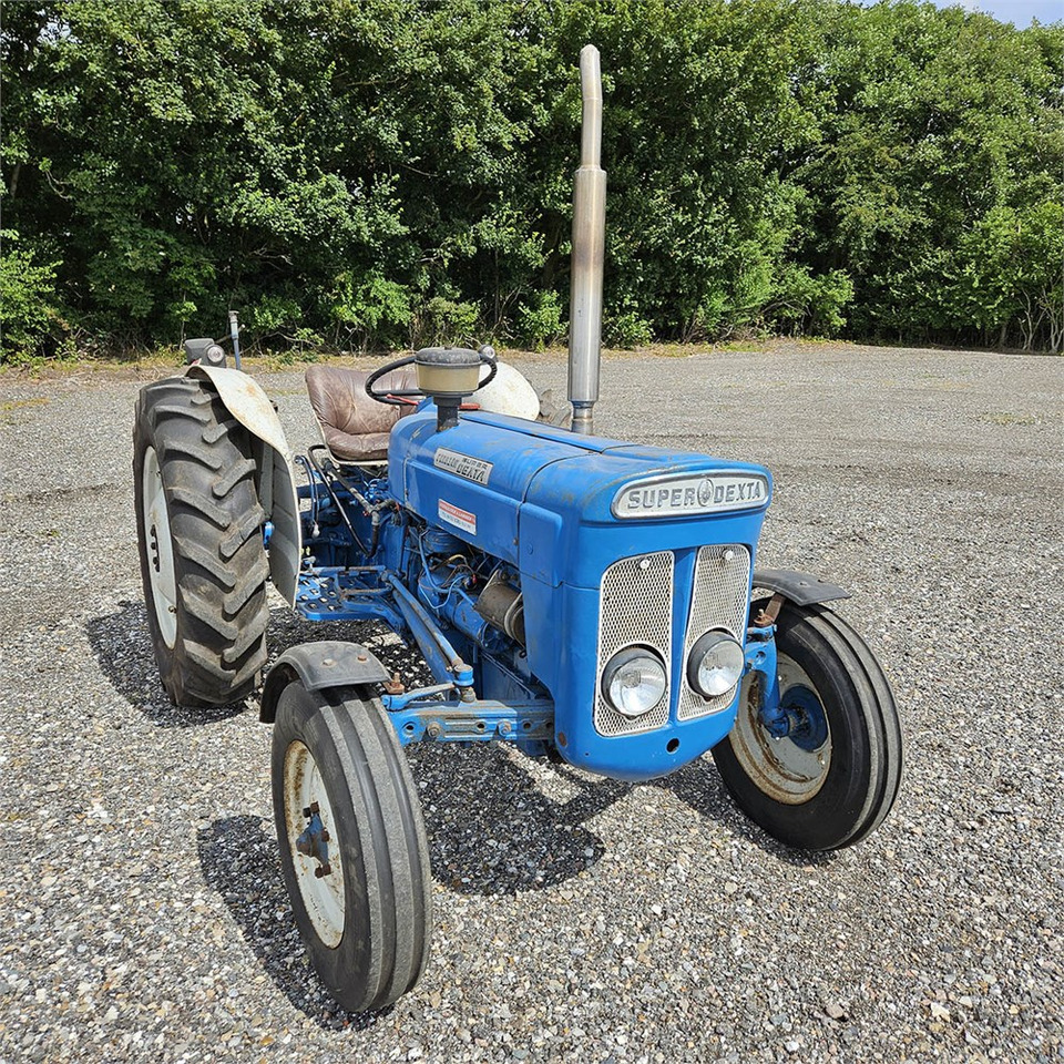 Fordson Super Dexta - Tractor: afbeelding 2 Fordson Super Dexta - Tractor: afbeelding 2