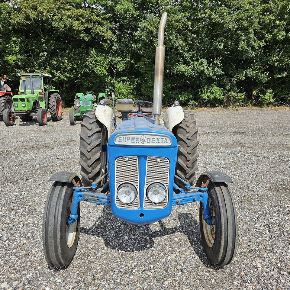 Fordson Super Dexta - Tractor: afbeelding 3 Fordson Super Dexta - Tractor: afbeelding 3