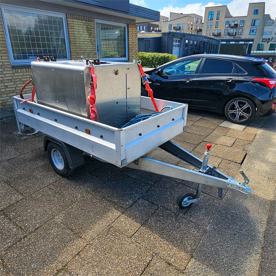 Purewash X-Weed E1 - Gemeentelijke machine/ Speciaal: afbeelding 1 Purewash X-Weed E1 - Gemeentelijke machine/ Speciaal: afbeelding 1