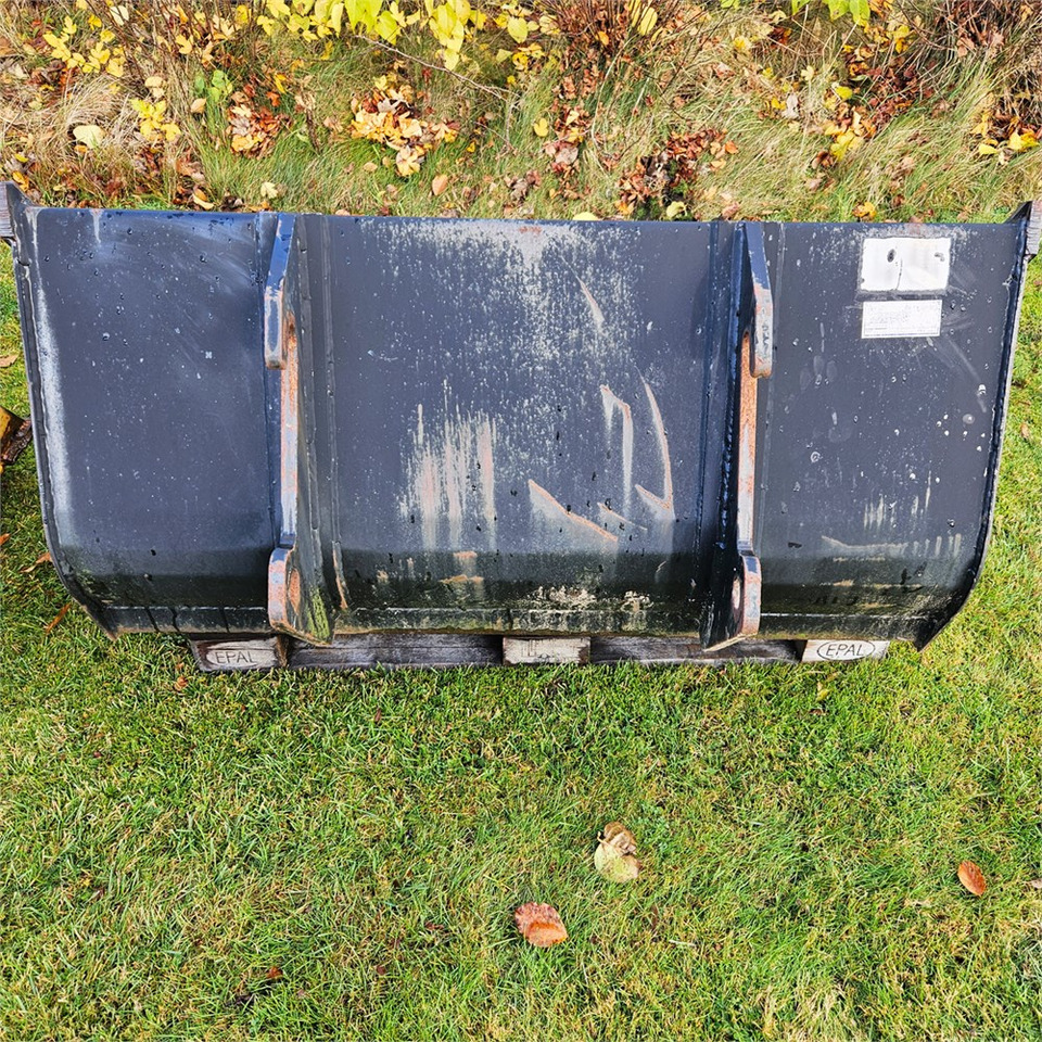 Giant 130 cm - Voorladerbak: afbeelding 3 Giant 130 cm - Voorladerbak: afbeelding 3