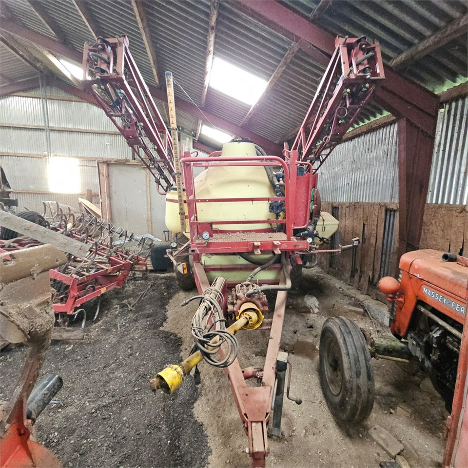 Hardi CM2 Commander 2.800 l - Veldspuit: afbeelding 2 Hardi CM2 Commander 2.800 l - Veldspuit: afbeelding 2