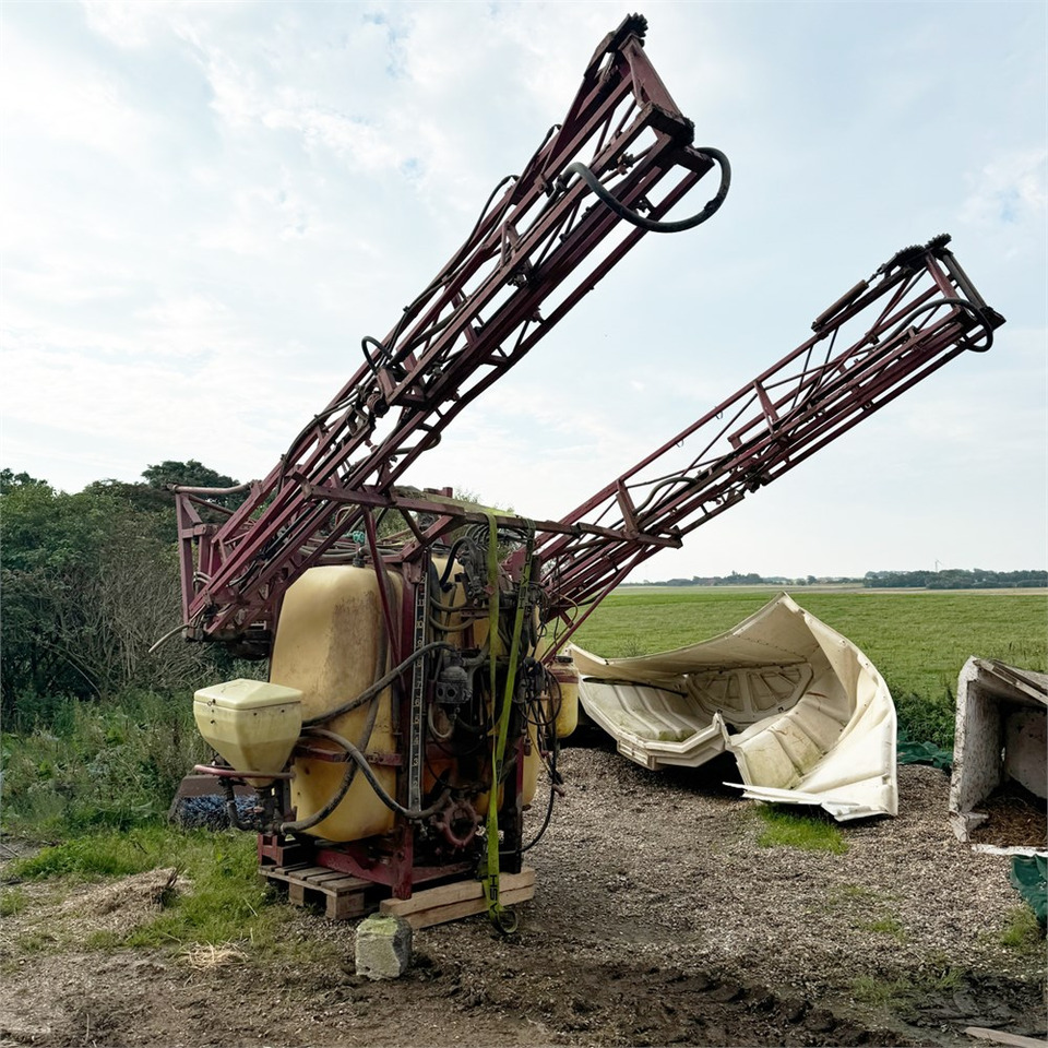 Hardi LZY 1200 - Veldspuit: afbeelding 4 Hardi LZY 1200 - Veldspuit: afbeelding 4