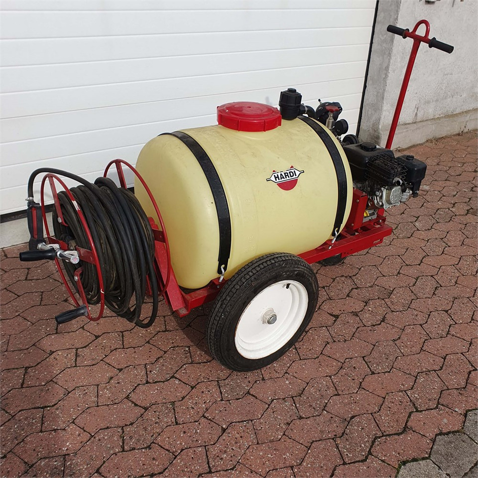 Hardi TR3-200 - Veldspuit: afbeelding 1 Hardi TR3-200 - Veldspuit: afbeelding 1