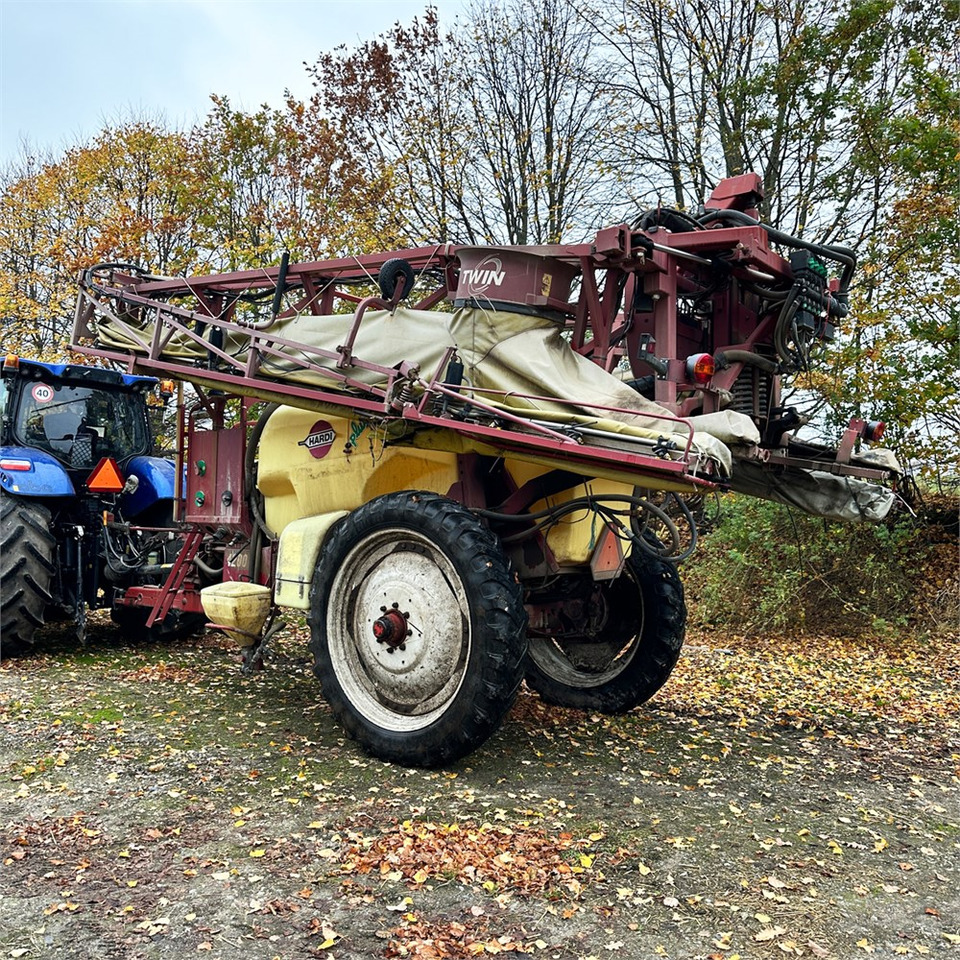 Hardi -Twin cm plus 32 - Veldspuit: afbeelding 4 Hardi -Twin cm plus 32 - Veldspuit: afbeelding 4