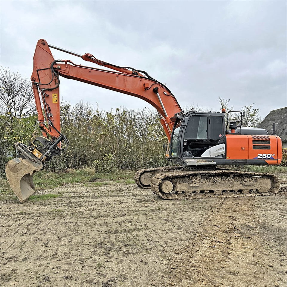 Hitachi ZX250 LC-6 - Rupsgraafmachine: afbeelding 1 Hitachi ZX250 LC-6 - Rupsgraafmachine: afbeelding 1