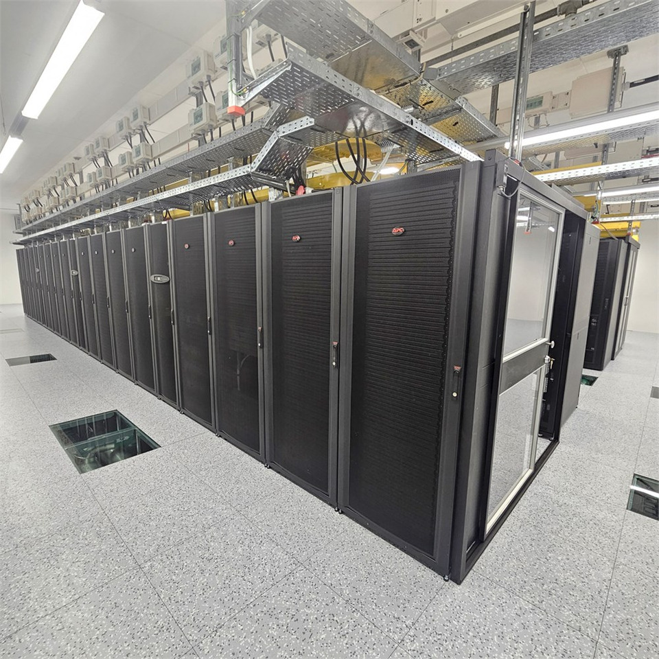 ABC APC NetShelter SX - AR3350SP - Industriële machine: afbeelding 1 ABC APC NetShelter SX - AR3350SP - Industriële machine: afbeelding 1