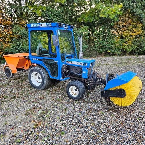 Iseki 2140 - Gemeentelijke tractor: afbeelding 1 Iseki 2140 - Gemeentelijke tractor: afbeelding 1