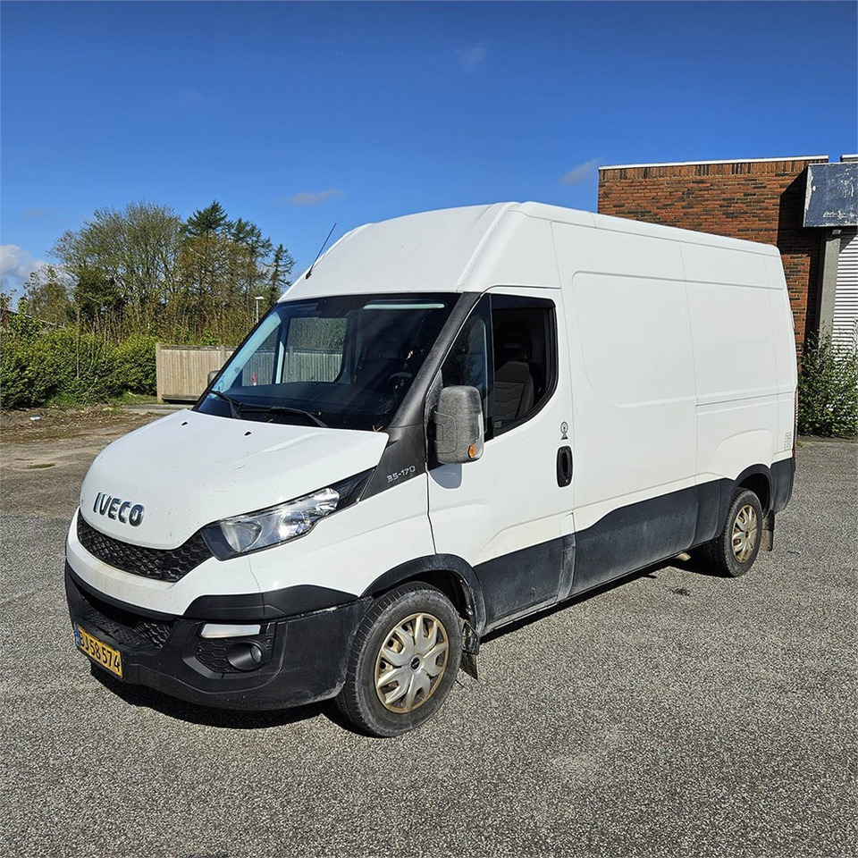 Iveco Daily 35s17 3,0D - Gesloten bestelwagen: afbeelding 1 Iveco Daily 35s17 3,0D - Gesloten bestelwagen: afbeelding 1