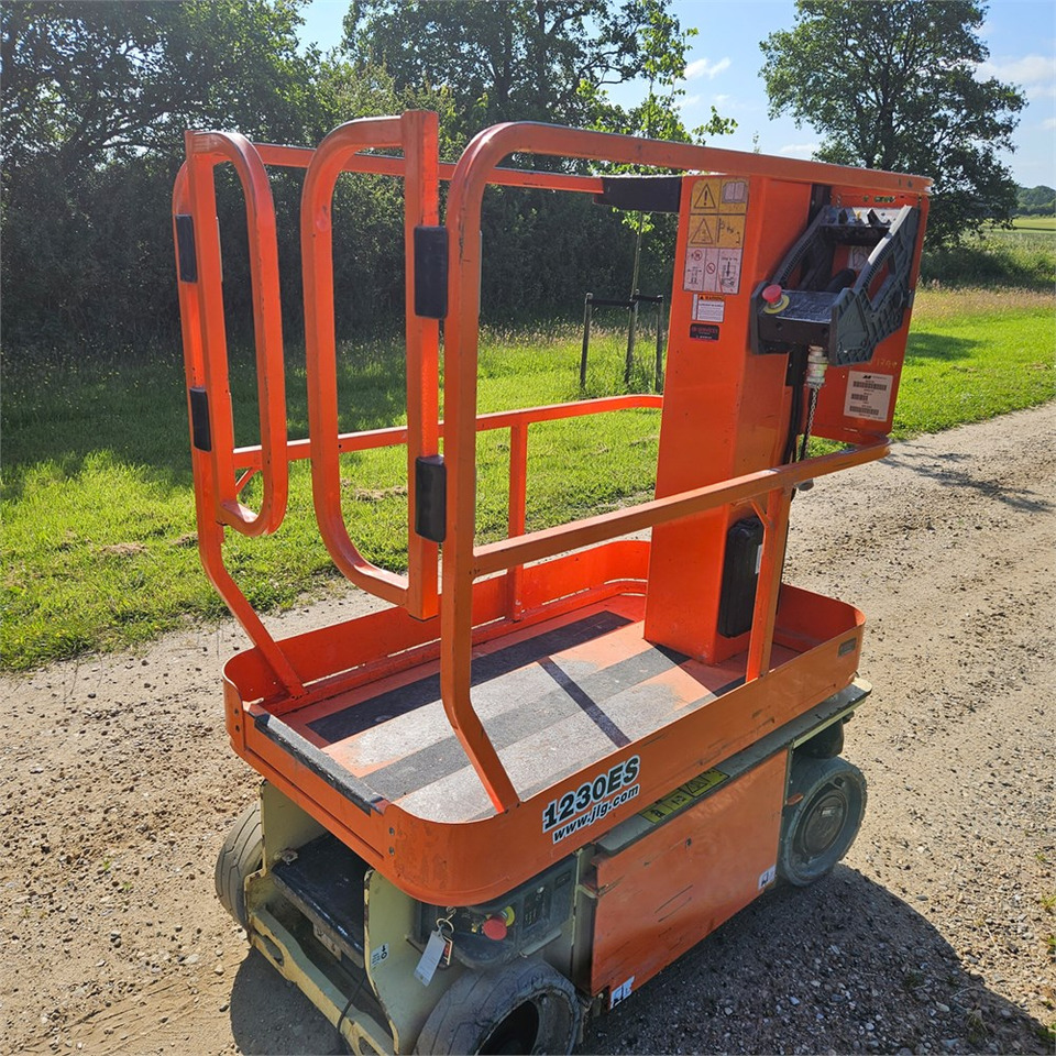 JLG 1230 ES - Verticale masthoogwerker: afbeelding 4 JLG 1230 ES - Verticale masthoogwerker: afbeelding 4
