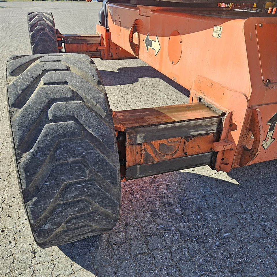 Knikarmhoogwerker JLG 1250 AJP: afbeelding 38
