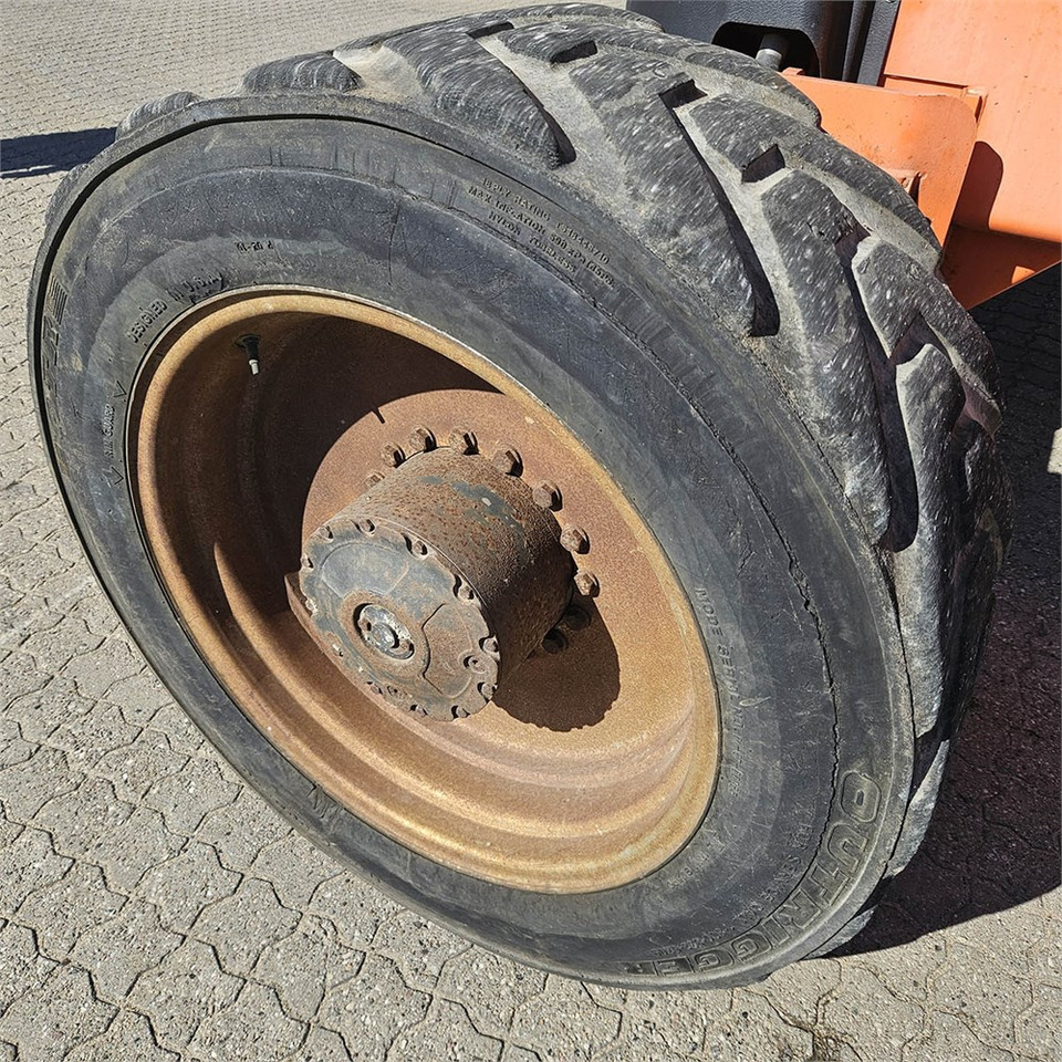 Knikarmhoogwerker JLG 1250 AJP: afbeelding 47