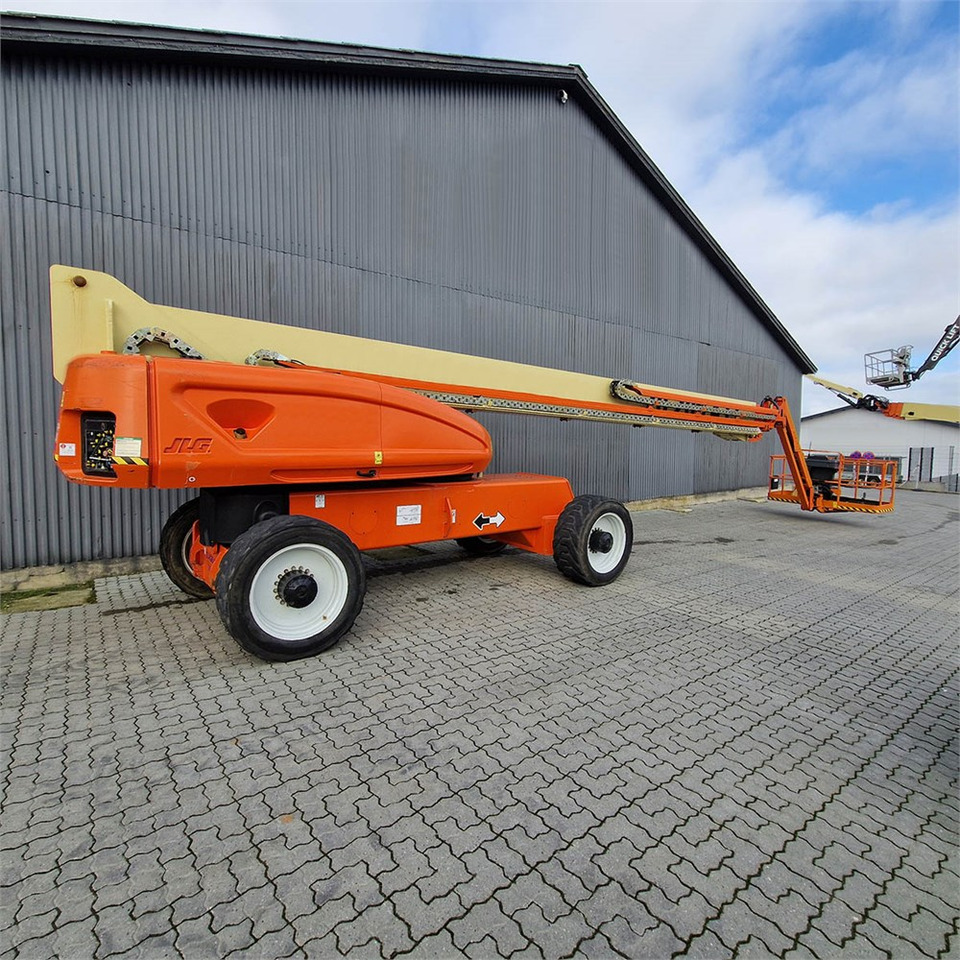 JLG 1350SJP - Telescoophoogwerker: afbeelding 2 JLG 1350SJP - Telescoophoogwerker: afbeelding 2