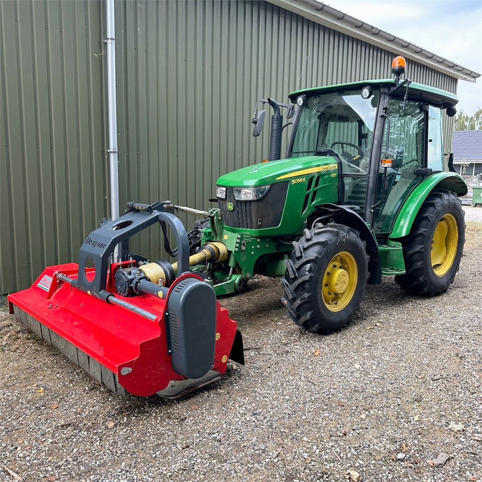 John Deere 5058 E - Tractor: afbeelding 2 John Deere 5058 E - Tractor: afbeelding 2