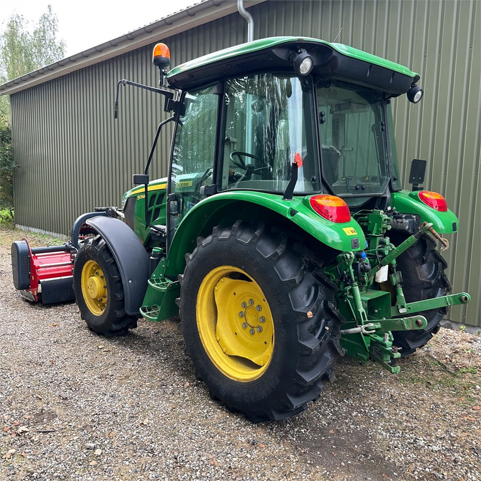John Deere 5058 E - Tractor: afbeelding 5 John Deere 5058 E - Tractor: afbeelding 5