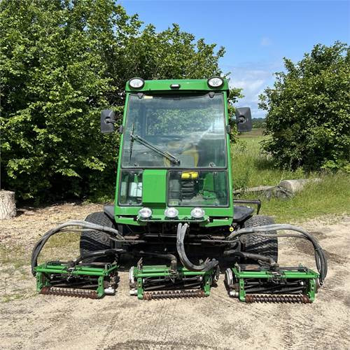 John Deere 8700 PC FM - Gazonmaaier: afbeelding 4 John Deere 8700 PC FM - Gazonmaaier: afbeelding 4