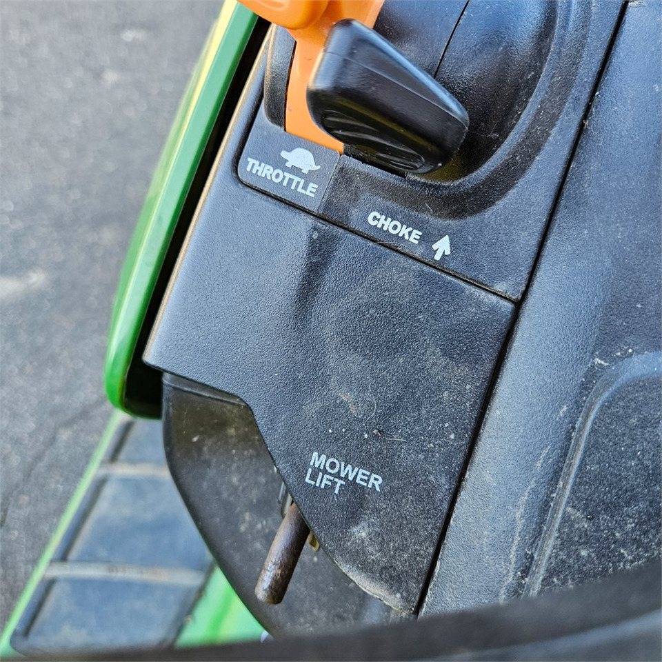 Leasing John Deere X304 John Deere X304: afbeelding 8 Leasing John Deere X304 John Deere X304: afbeelding 8