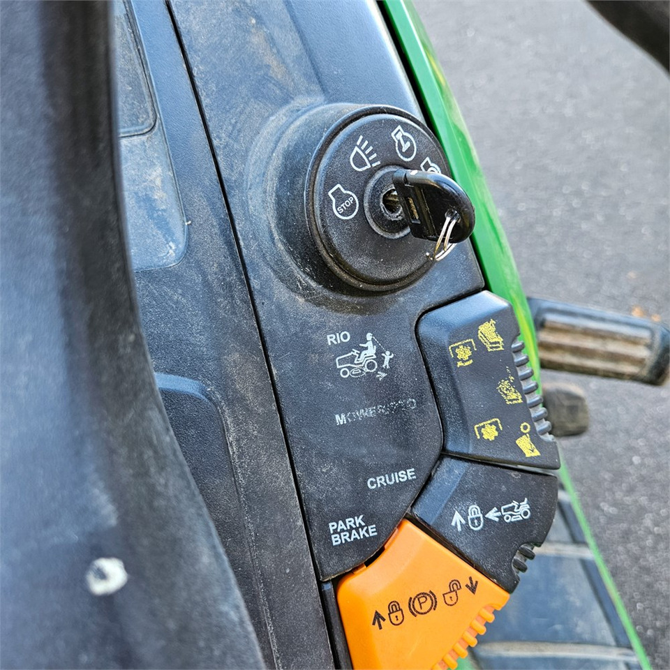 Leasing John Deere X304 John Deere X304: afbeelding 46 Leasing John Deere X304 John Deere X304: afbeelding 46