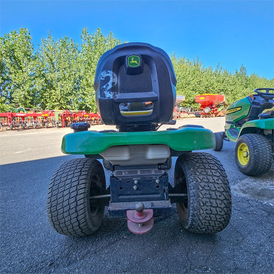 Leasing John Deere X304 John Deere X304: afbeelding 43 Leasing John Deere X304 John Deere X304: afbeelding 43